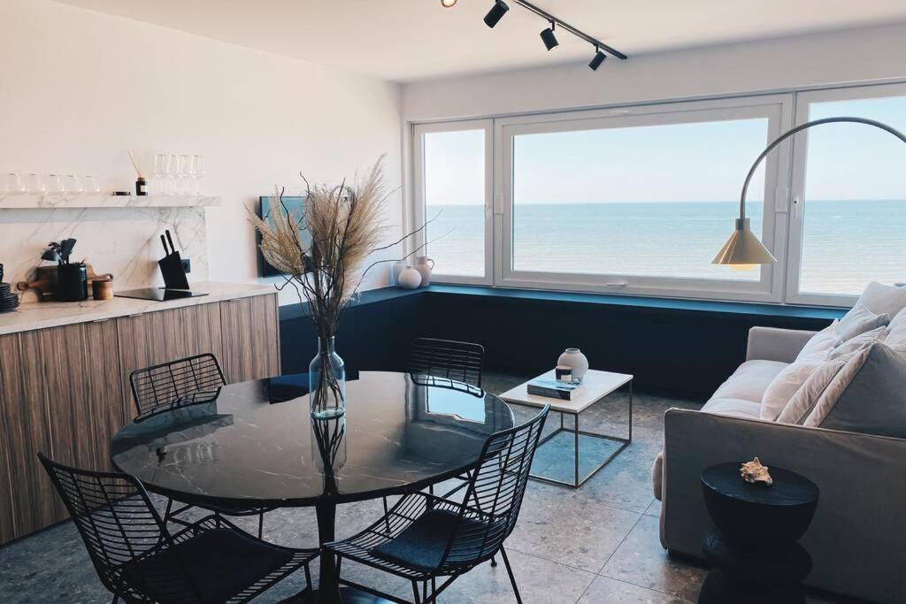 Ferienwohnung Wonderful Architect Designed Flat With Sea View Ostende Exterior foto